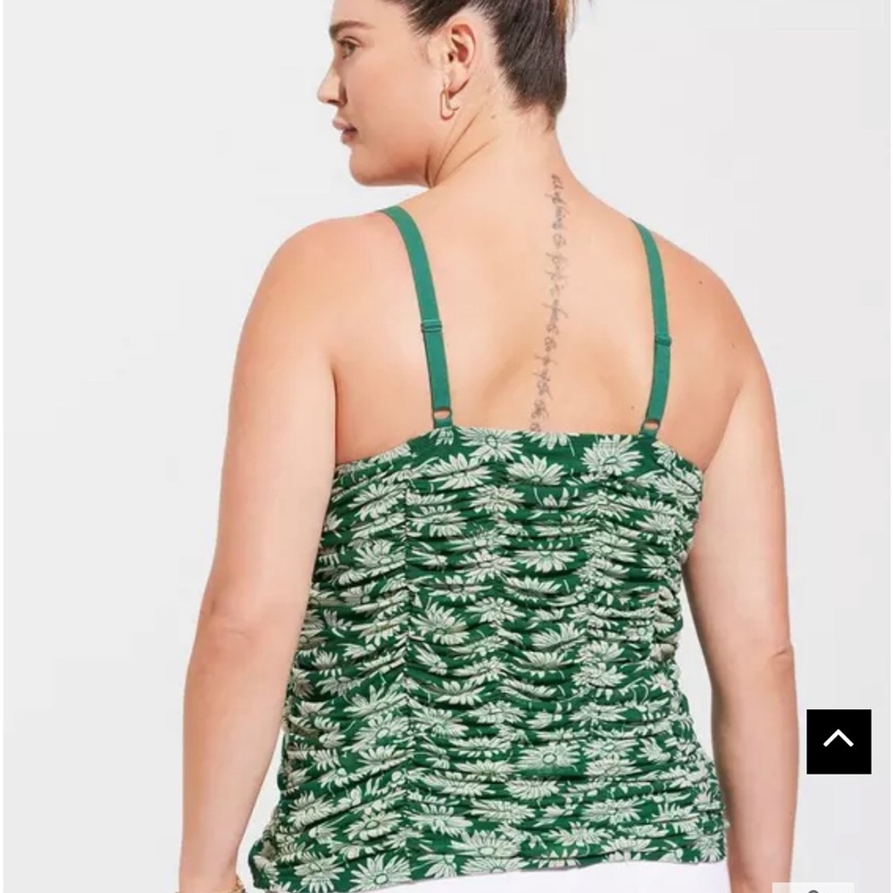 Torrid cami top NWT - Picture 2 of 3